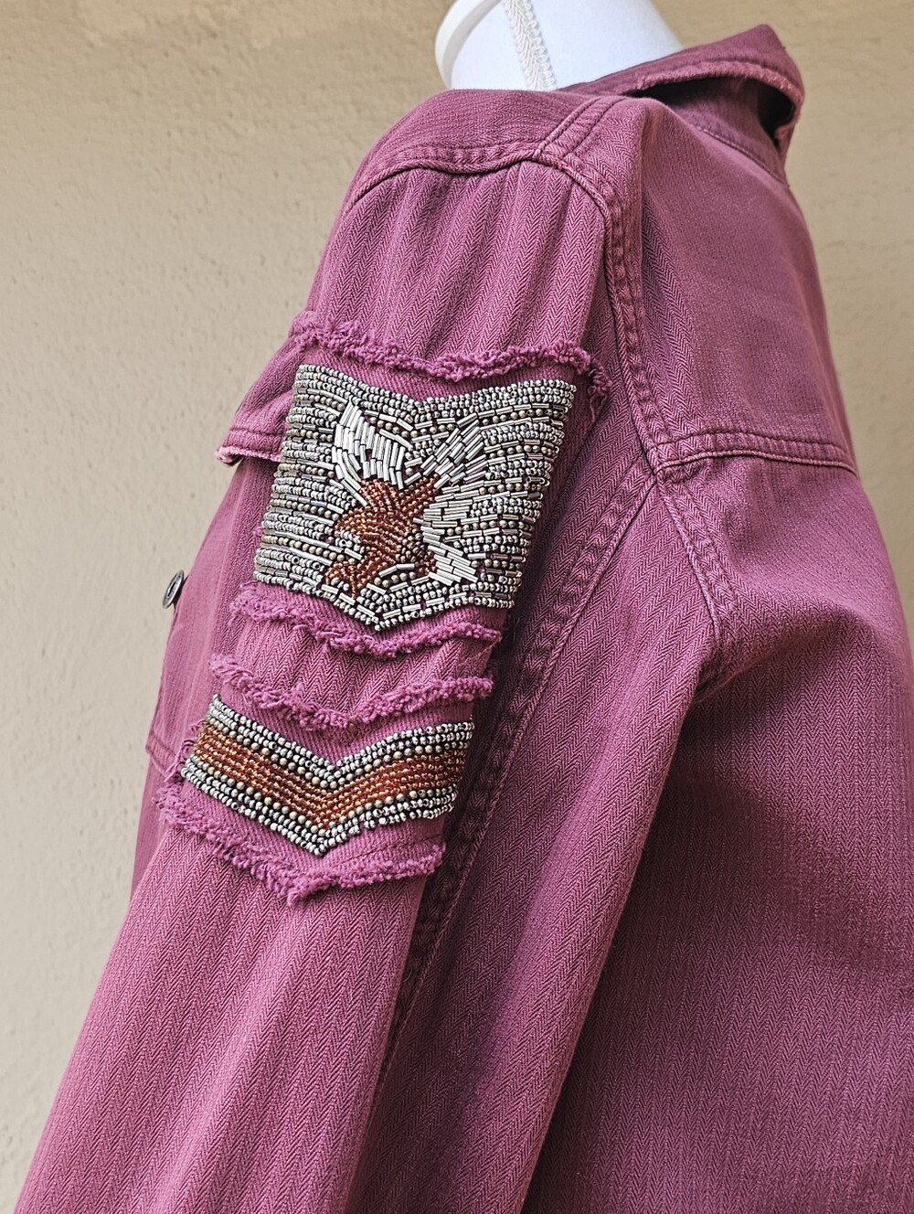 Free People Buttom Down Maroon Shacket W/ Beaded Patch Sz XS - Picture 6 of 9